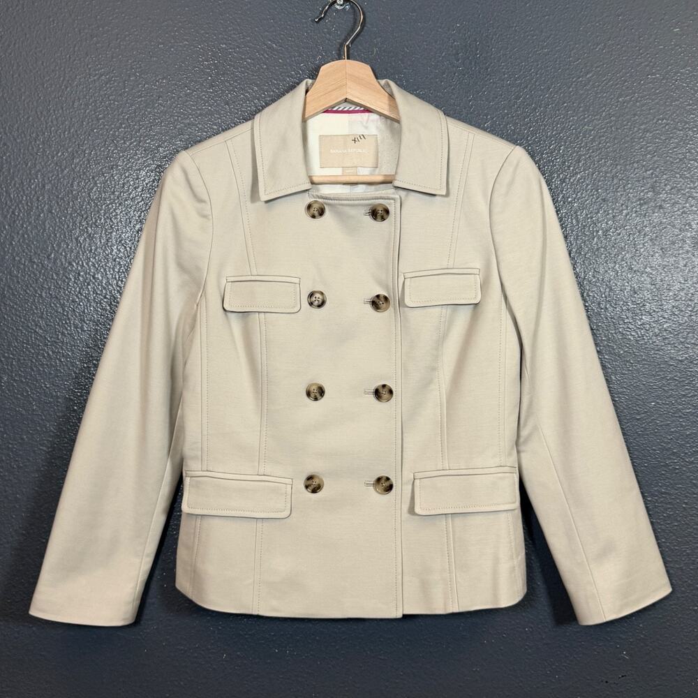 Banana Republic 4p womenโs beige blazer suit jacket